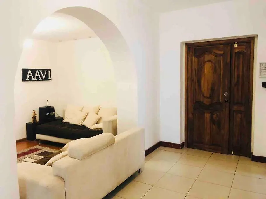Spacious 3 Bedroom Apartment Old Town 基多