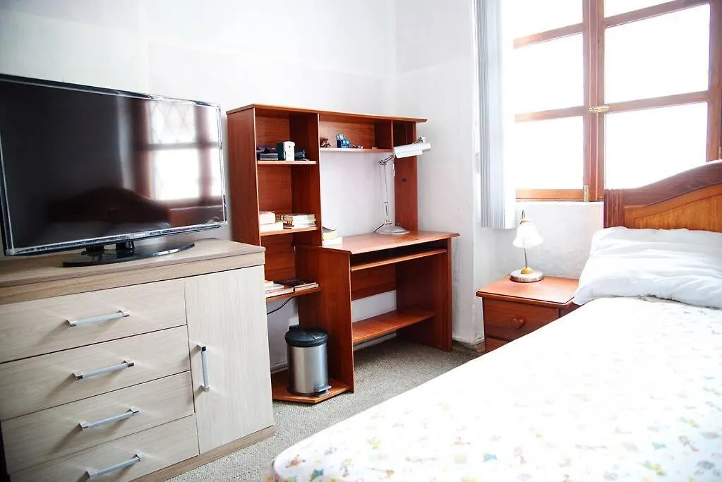 Spacious 3 Bedroom Apartment Old Town 基多
